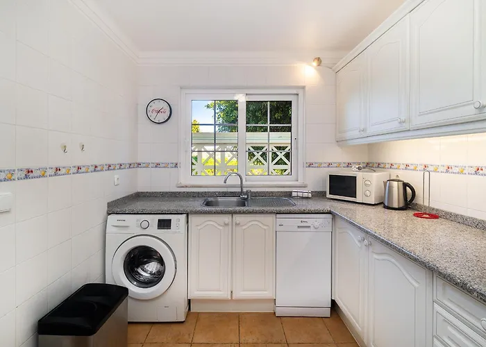 Ponta Grande - Coral Βίλα Αλμπουφέιρα