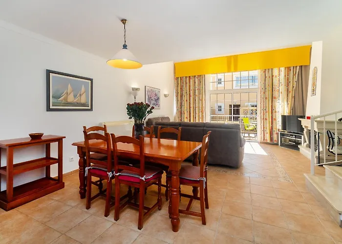 Villa Ponta Grande - Coral *